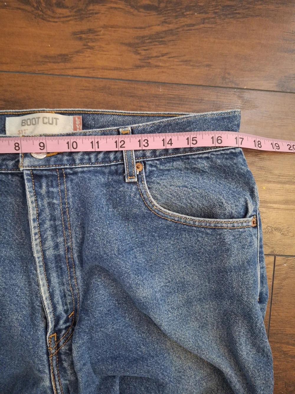 Levis bootcut jeans